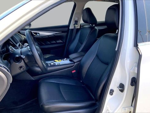 Used 2023 INFINITI Q50 Luxe w/ Cargo Package RWD image 8