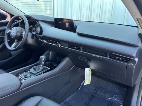 Used 2025 MAZDA MAZDA3 s image 12