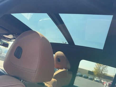 Used 2023 BMW X3 xDrive30i w/ Premium Package image 11