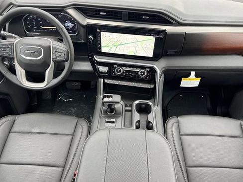 New 2026 GMC Sierra 1500 Denali w/ Denali Reserve Package image 15