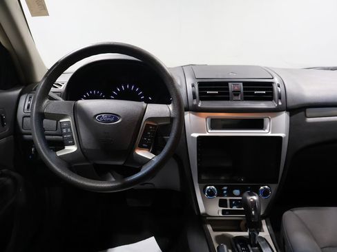 Used 2011 Ford Fusion SE image 16