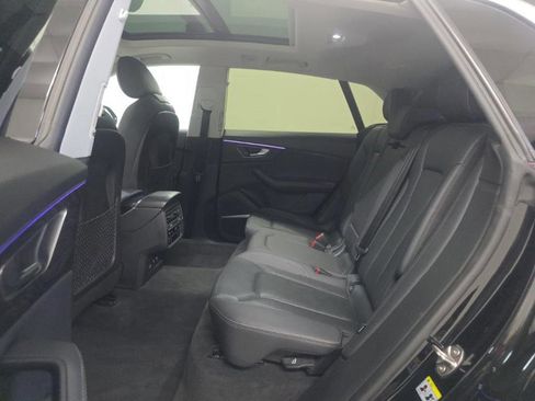 Used 2023 Audi Q8 Premium Plus w/ Premium Plus Package image 6