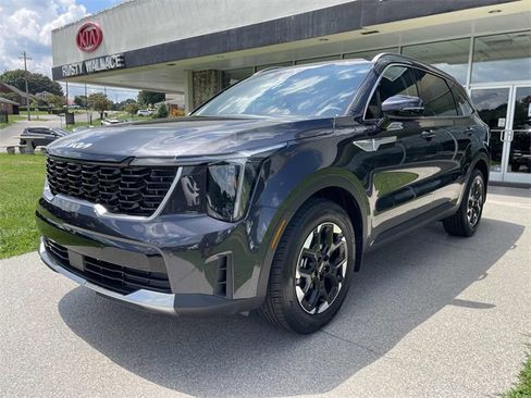 New 2025 Kia Sorento S image 4