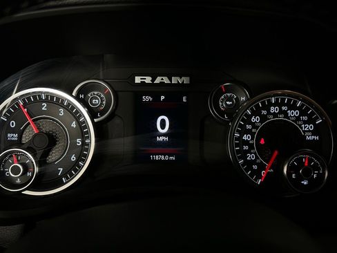 Used 2024 RAM 2500 Big Horn w/ Bed Utility Group image 14