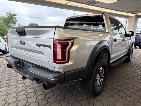Used 2018 Ford F150 Raptor AWD/4WD image 6