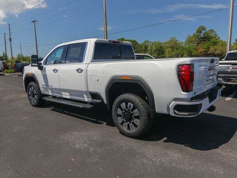 New 2026 GMC Sierra 3500 Denali w/ Denali Reserve Package AWD/4WD image 7