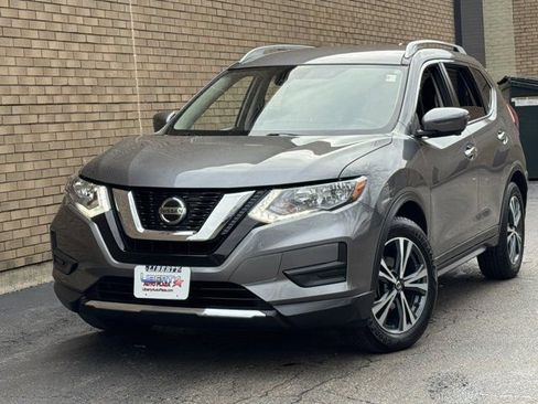 Used 2019 Nissan Rogue SV w/ Premium Package image 38