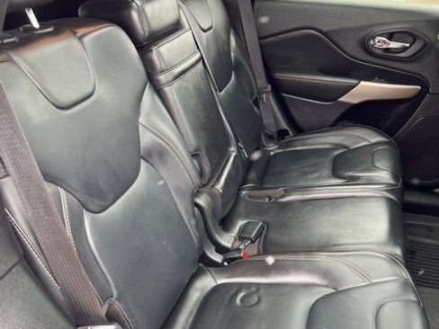 Certified 2017 Jeep Cherokee Limited image 12