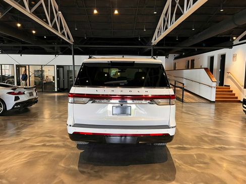 Used 2024 Lincoln Navigator Black Label AWD/4WD image 4