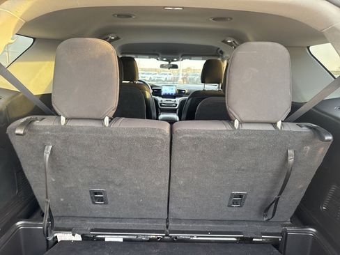 Used 2020 Ford Explorer XLT image 23