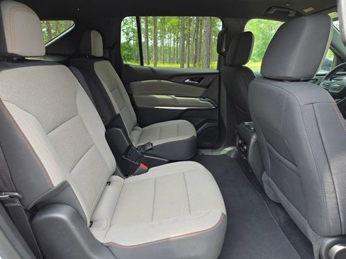 Used 2026 Chevrolet Traverse LT w/ Driver Confidence Package FWD image 20