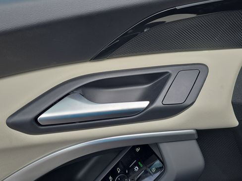 New 2025 Audi Q5 Premium image 18