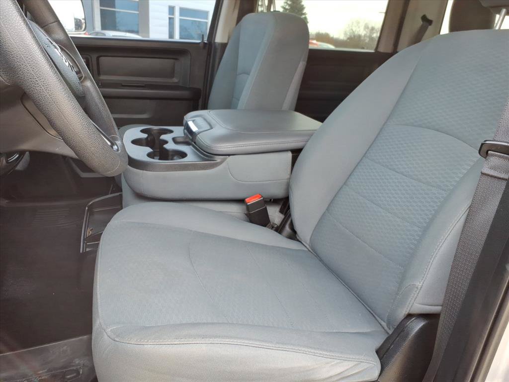 Used 2018 RAM 2500 Tradesman w/ Chrome Appearance Group AWD/4WD image 10