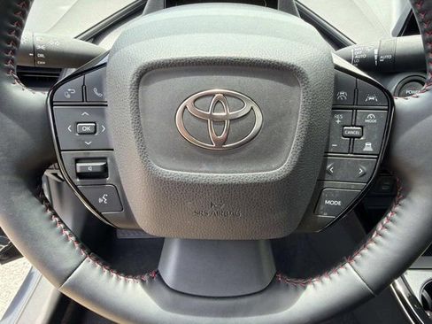 Used 2024 Toyota Prius Prime FWD image 23