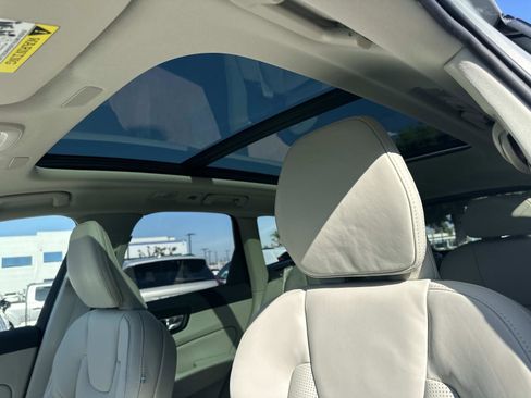 New 2026 Volvo XC60 T8 Ultra w/ Protection Package Premier image 24