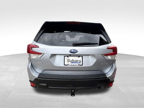 Used 2019 Subaru Forester Premium AWD/4WD image 6