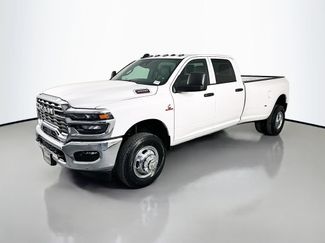 New 2026 RAM 3500 Tradesman AWD/4WD video 3