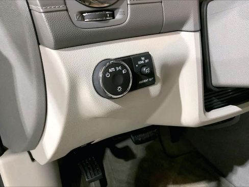 Used 2015 Buick Enclave Leather AWD/4WD image 36
