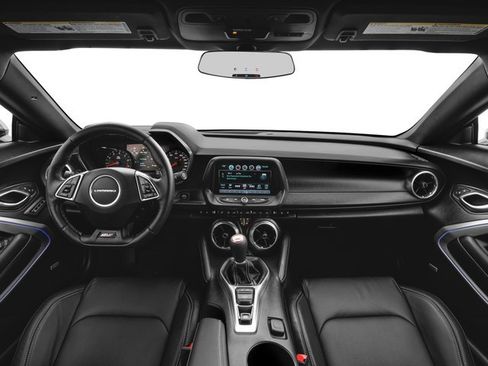 Used 2017 Chevrolet Camaro SS RWD image 11