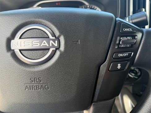 Certified 2025 Nissan Frontier SV image 26