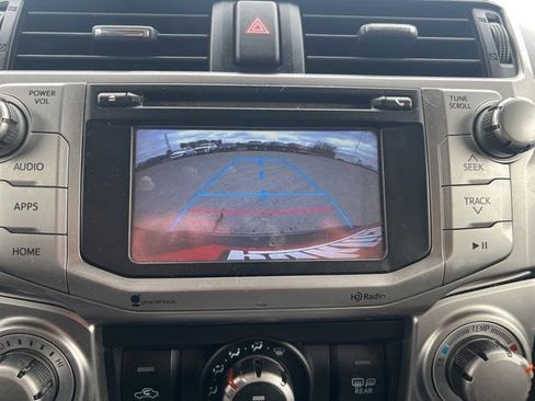 Used 2014 Toyota 4Runner SR5 AWD/4WD image 15