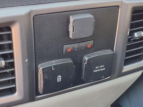 Used 2022 Ford F350 Limited image 19