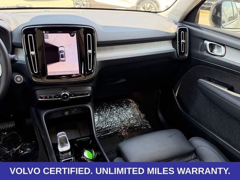 Certified 2026 Volvo XC40 B5 Plus AWD/4WD image 14