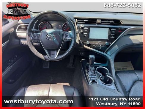 Used 2018 Toyota Camry XSE FWD image 17