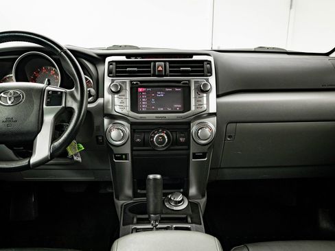 Used 2013 Toyota 4Runner SR5 image 32