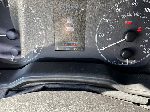 Used 2025 Toyota Corolla LE image 10