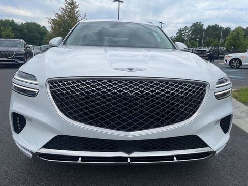 Used 2023 Genesis GV70 2.5T w/ Advanced Package AWD/4WD image 3
