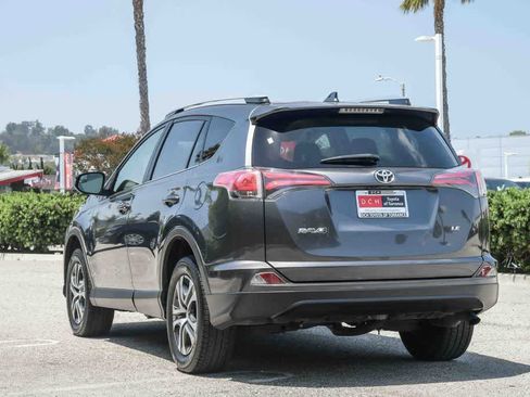 Used 2017 Toyota RAV4 LE w/ Carpet Mat Package FWD image 9