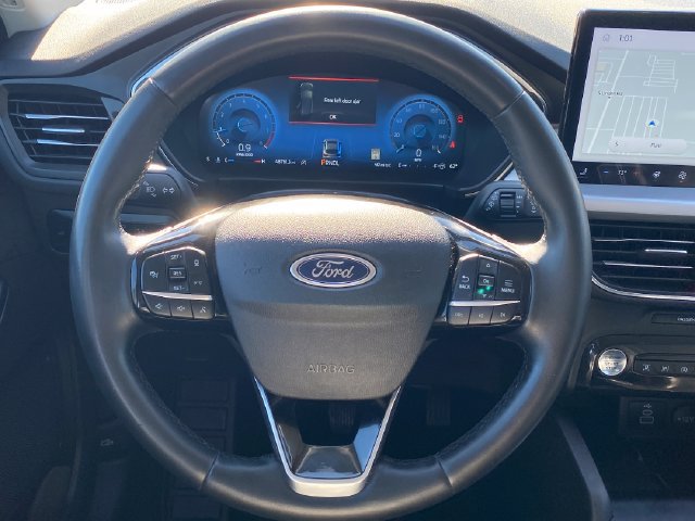 Used 2024 Ford Escape Platinum AWD/4WD image 8