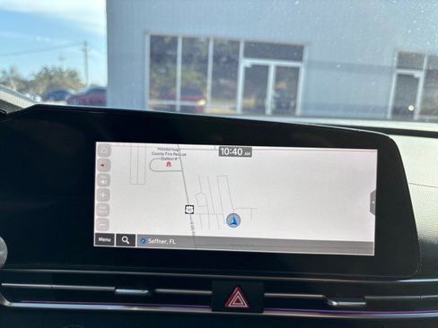 Used 2024 Hyundai Elantra SEL image 19