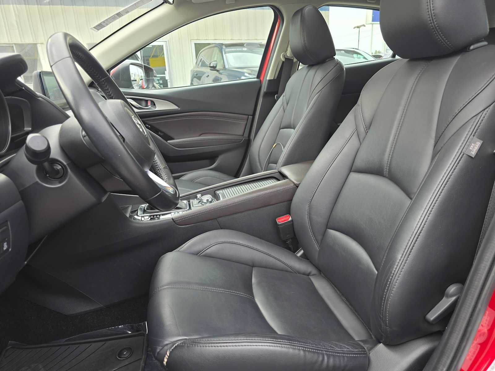 Used 2018 MAZDA MAZDA3 Touring FWD image 19