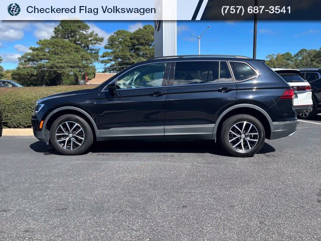 Used 2021 Volkswagen Tiguan SE w/ Panoramic Sunroof Package AWD/4WD image 4