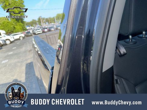 Used 2023 GMC Sierra 1500 SLT w/ X31 Off-Road Package AWD/4WD image 30