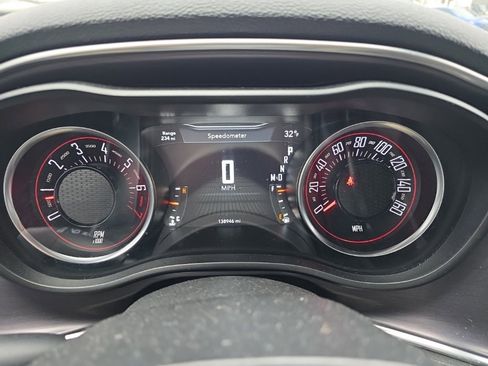 Used 2018 Dodge Challenger SXT w/ Performance Handling Group image 20