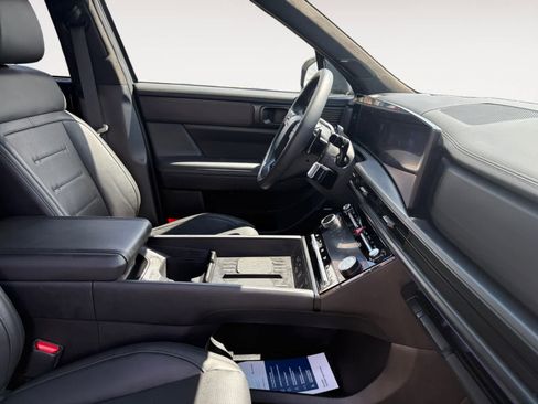 Used 2025 Hyundai Santa Fe Calligraphy image 15