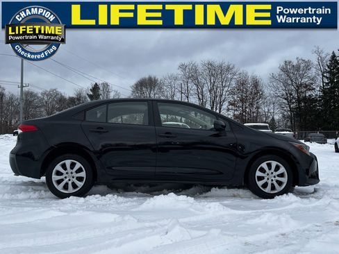 Used 2024 Toyota Corolla LE image 7