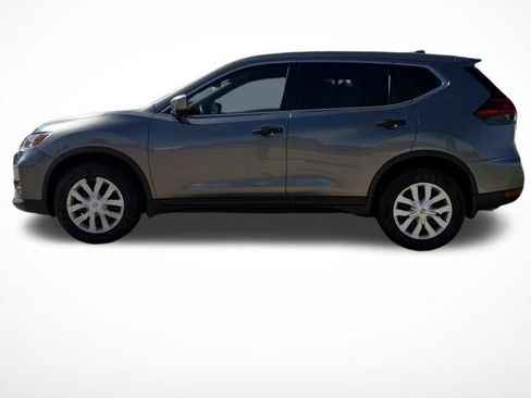 Used 2017 Nissan Rogue S AWD/4WD image 2