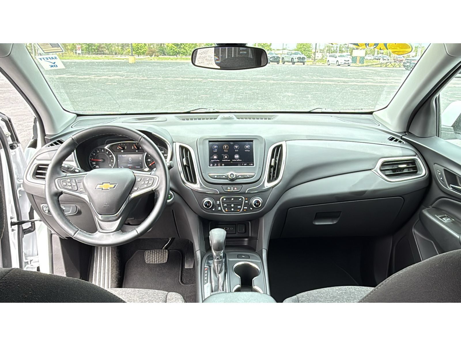 Used 2024 Chevrolet Equinox LT FWD image 33