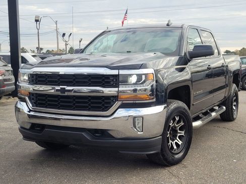 Used 2017 Chevrolet Silverado 1500 LT w/ All Star Edition image 2