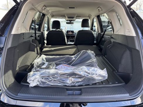 New 2026 Nissan Rogue SV AWD/4WD image 24