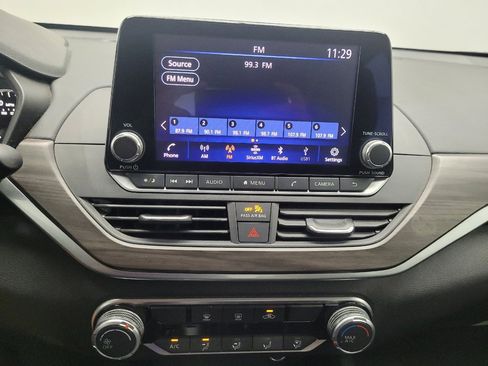 Used 2023 Nissan Altima 2.5 SV image 25