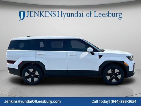 New 2026 Hyundai Santa Fe SE FWD image 2