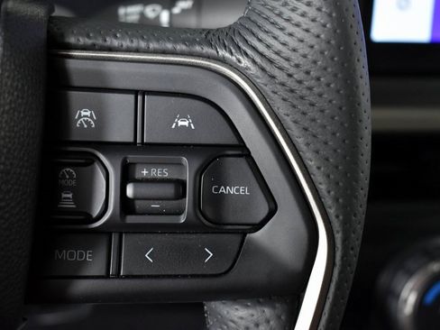 Used 2024 Toyota Tacoma TRD Sport image 32