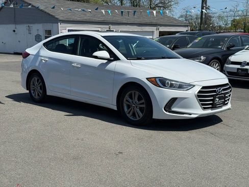 Used 2017 Hyundai Elantra Value Edition FWD image 13