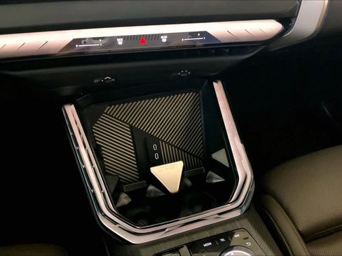 Used 2025 BMW X3 xDrive30i w/ Premium Package image 34