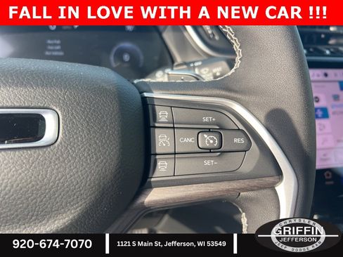 New 2025 Jeep Grand Cherokee Limited w/ Black Appearance Package image 21